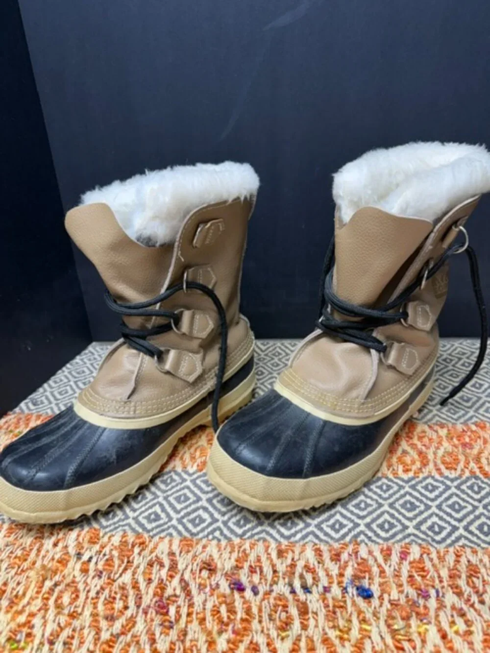 Sorel Manitou Woman's Size 7